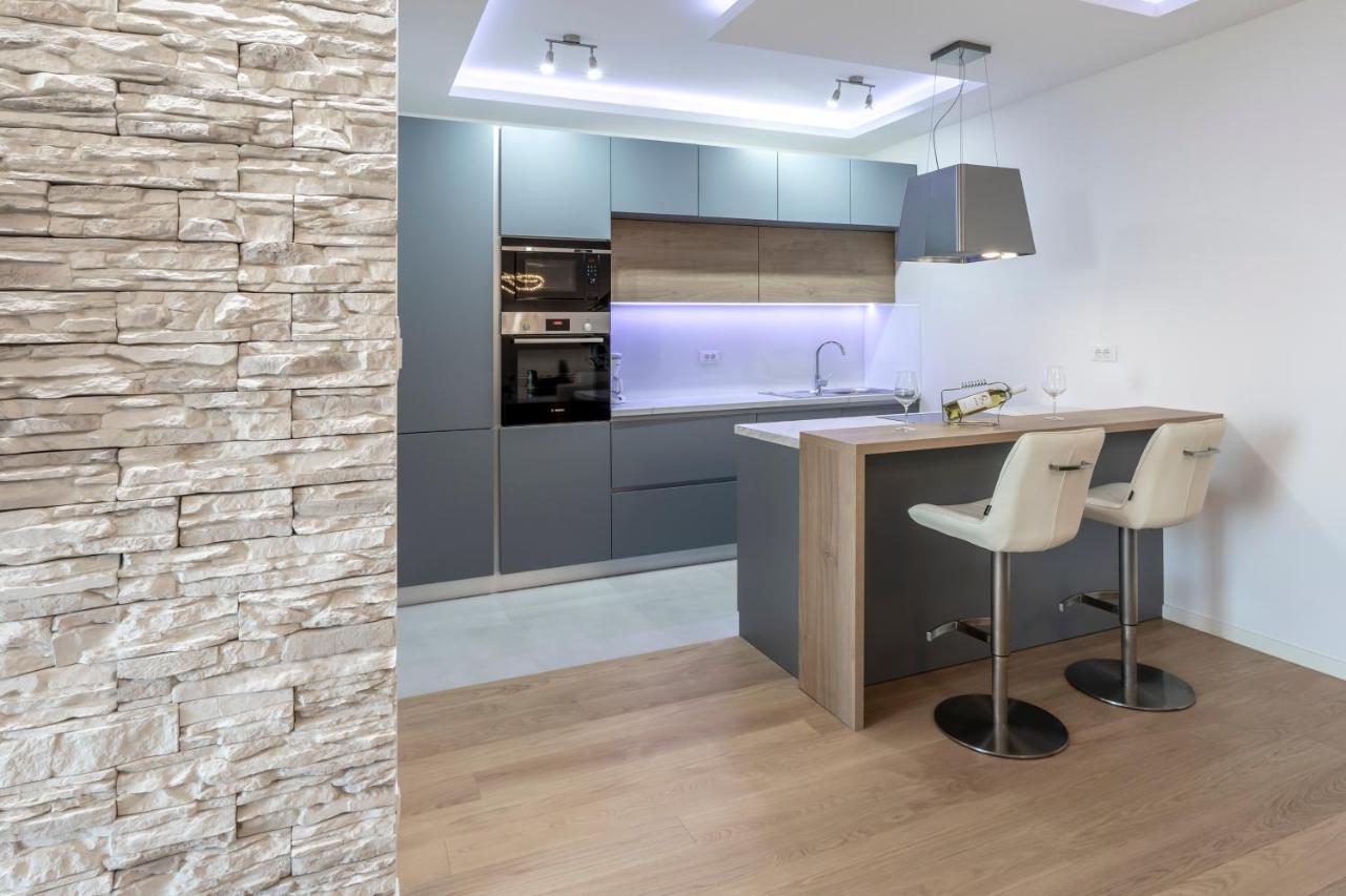 Luxury Suite Elysium Split Exteriör bild